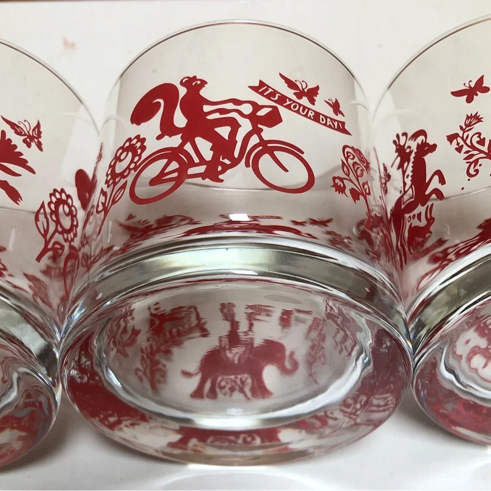 It’s your day 4 set Crate & Barrel glasses cups